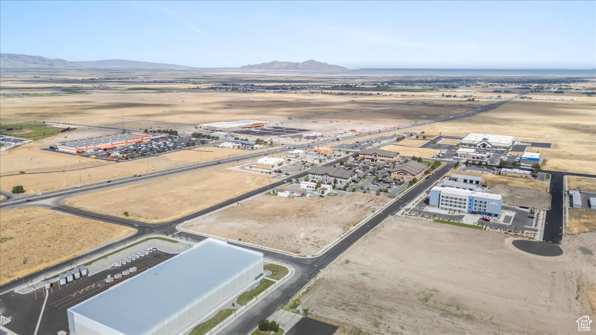 400 E COMMERCIAL SUB - Land