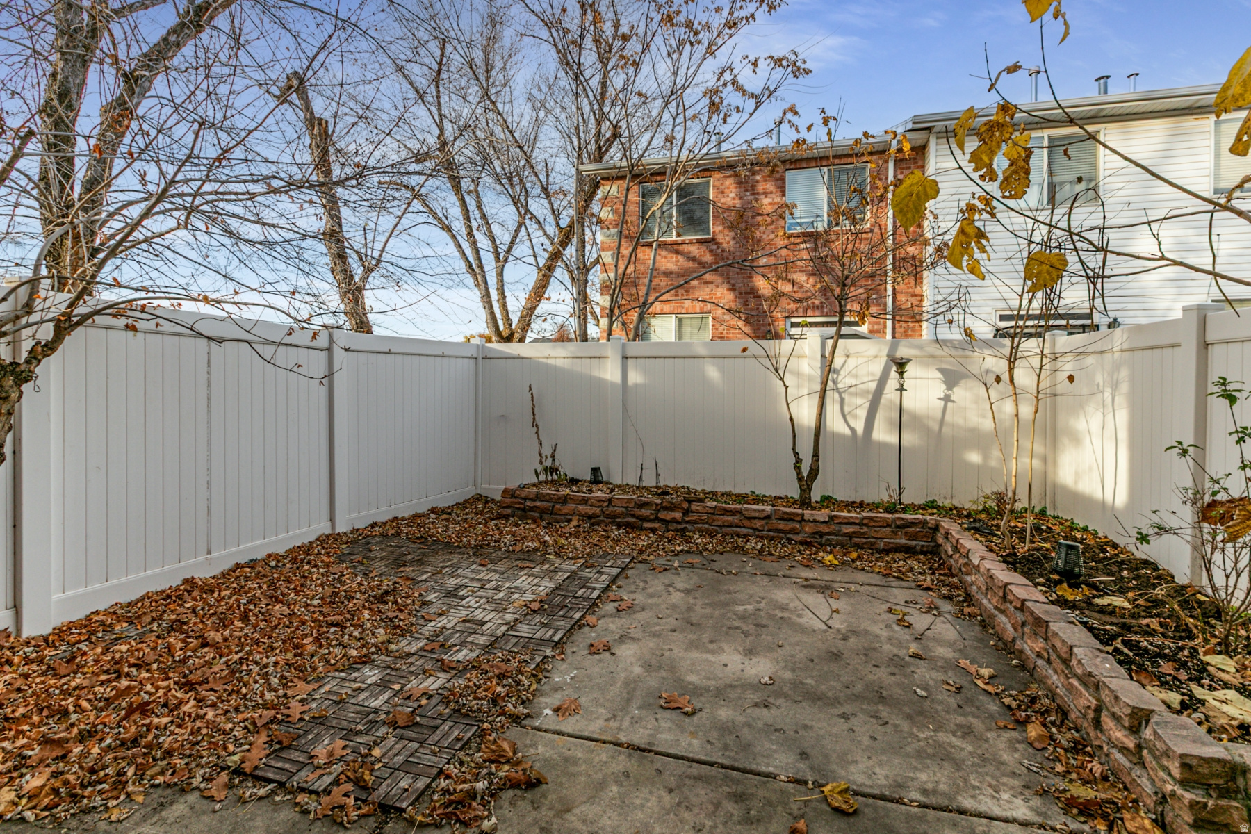 PEREGRINE POINTE - Residential