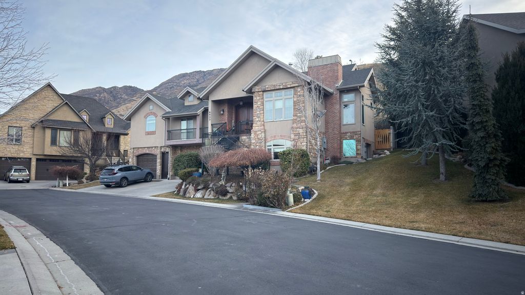 Photo of 6623 S HIDDEN CV, Cottonwood Heights, UT 84121 (MLS # 2136423)