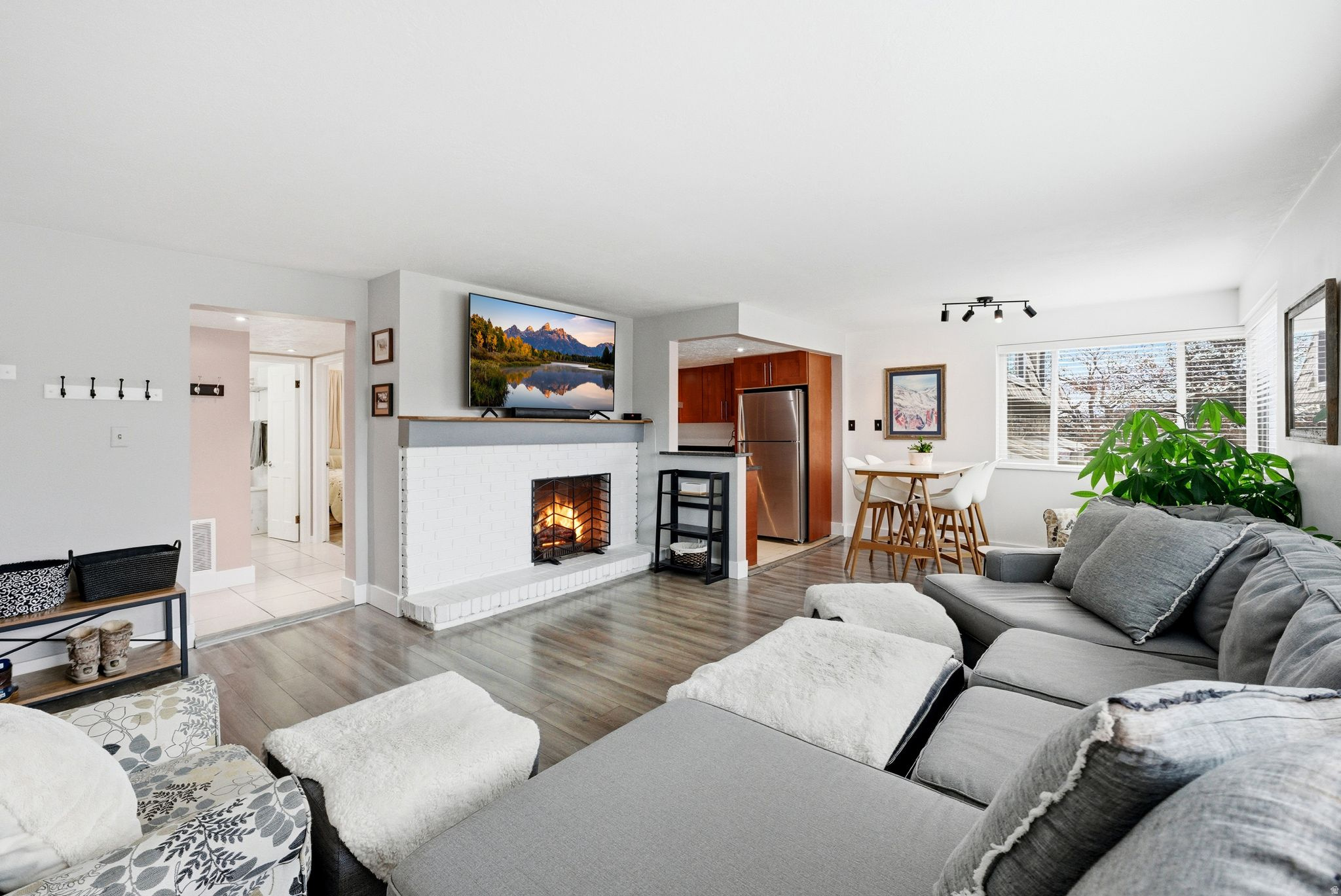 AIX LA CHAPE - Residential