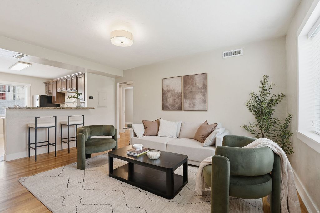 Photo of 808 E 300 S #29, Salt Lake City, UT 84102 (MLS # 2136742)