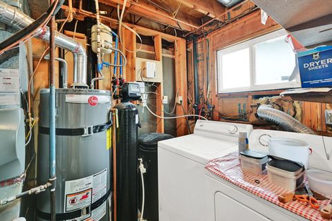 Tiny photo for 1890 W 2400 S, Syracuse, UT 84075 (MLS # 2154305)