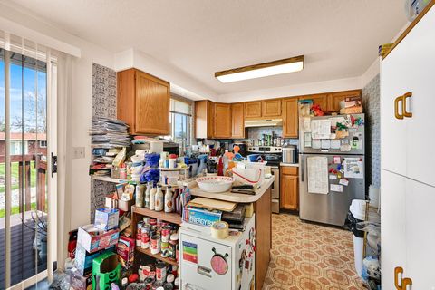 Tiny photo for 1890 W 2400 S, Syracuse, UT 84075 (MLS # 2154305)