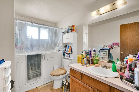 Tiny photo for 1890 W 2400 S, Syracuse, UT 84075 (MLS # 2154305)