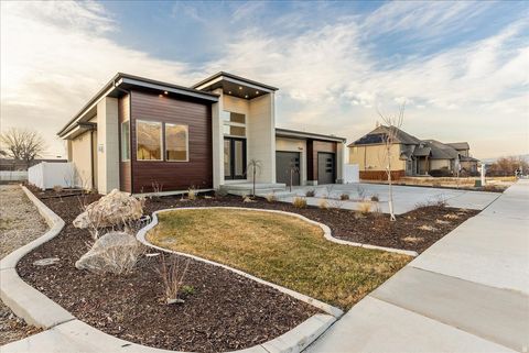 Tiny photo for 7044 S 1700 E, Cottonwood Heights, UT 84121 (MLS # 2134950)