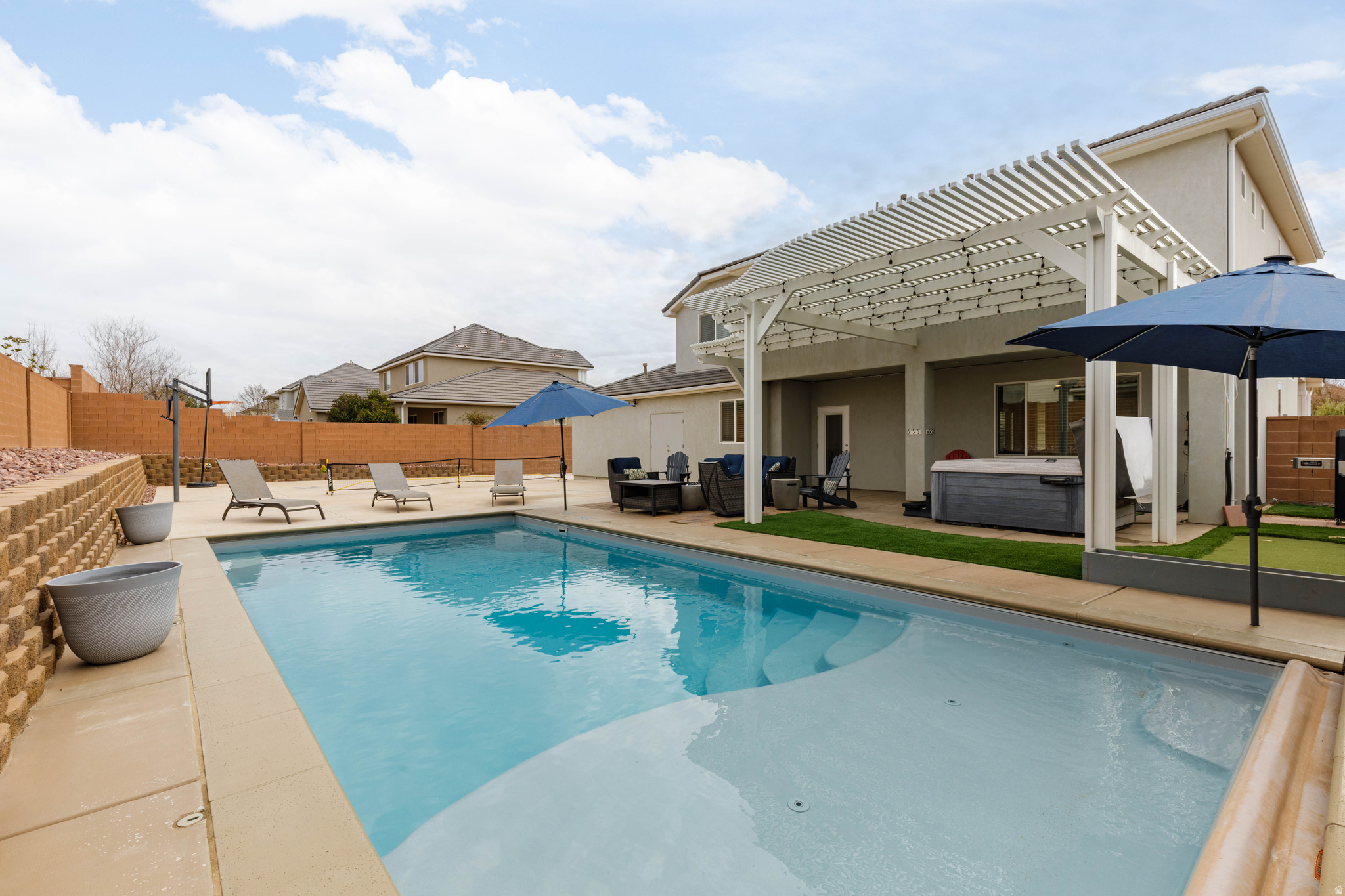 OAKWOOD ESTATES PH 2 - Residential