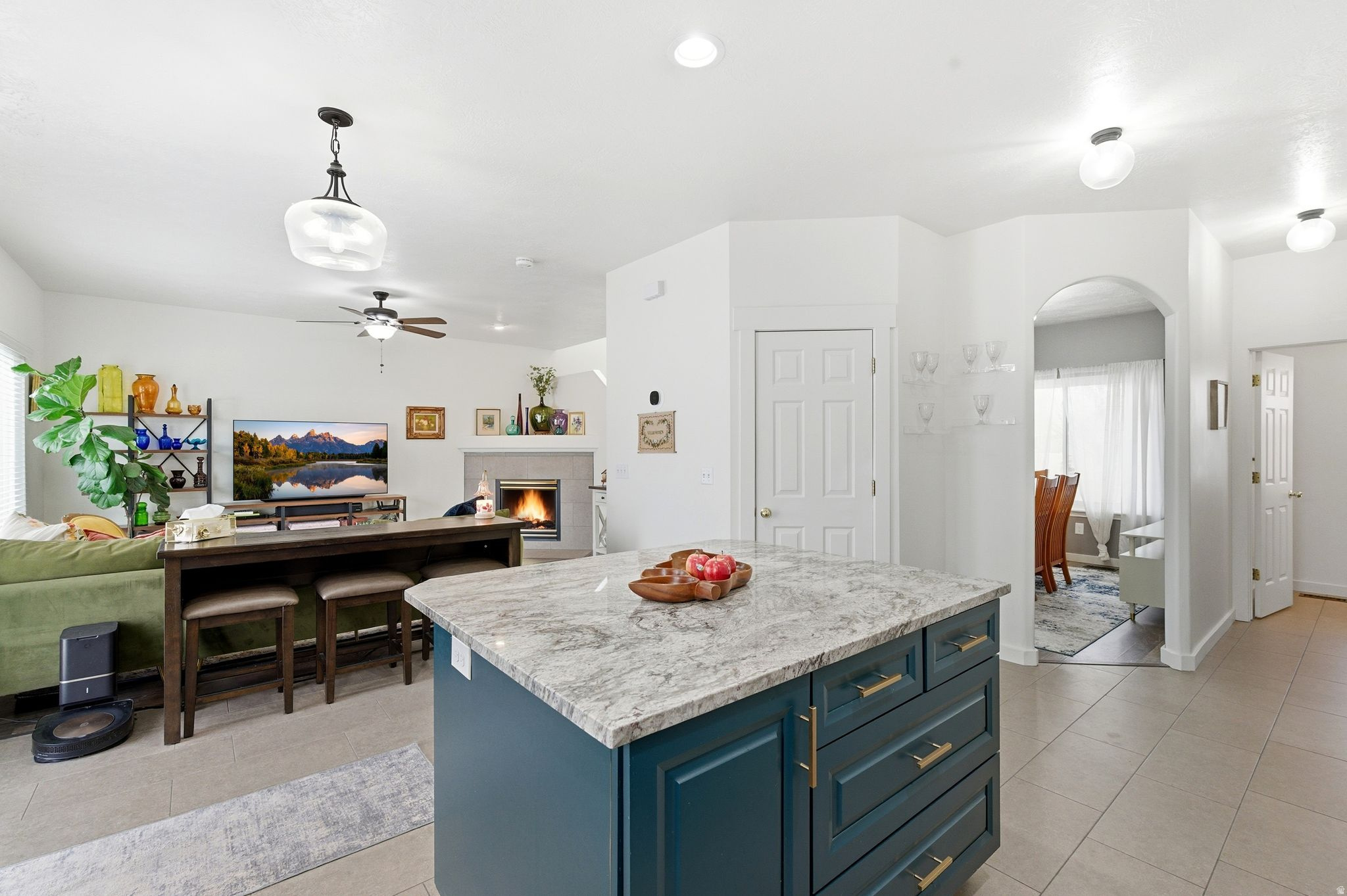 OVERLAKE - Residential