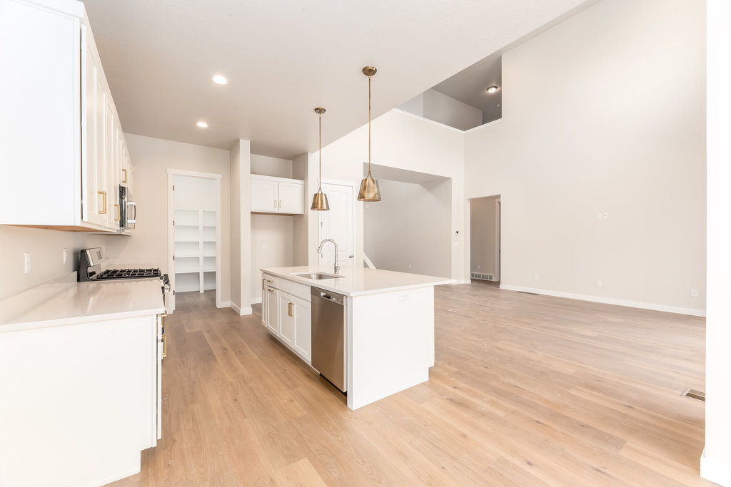 GUNTHER ESTATES - Residential