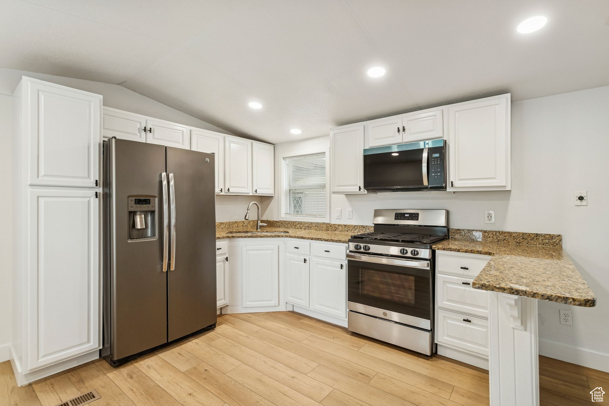 RADIUS CURVE - Residential