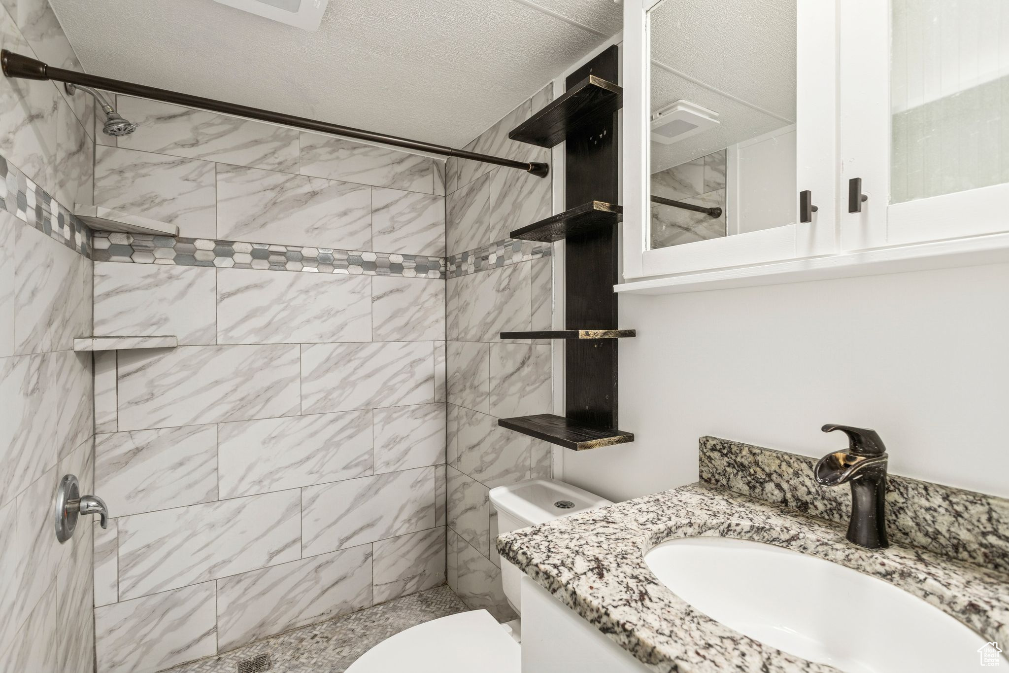 RADIUS CURVE - Residential