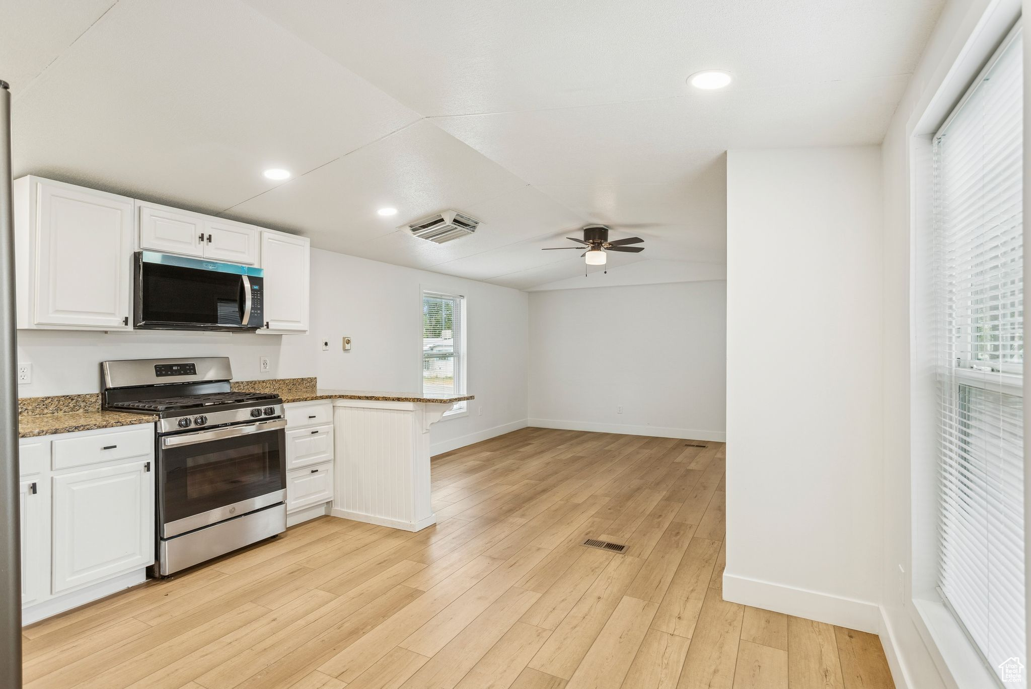 RADIUS CURVE - Residential