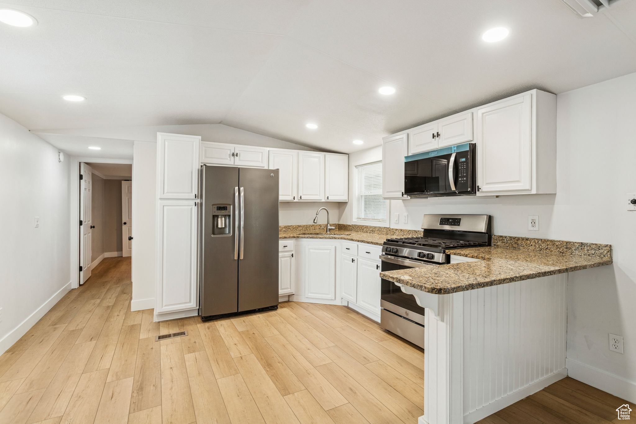 RADIUS CURVE - Residential