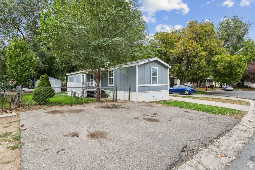 This 3 bedroom 2 bathroom single wide trailer is one you want to add to your must see list! Nice neighborhood with an enjoyable community pool would make living here a dream!! There are programs for purchasing manufactured homes, call for details.  Square footage figures are provided as a courtesy estimate only and were obtained from the sellers.  Buyer is advised to obtain an independent measurement.