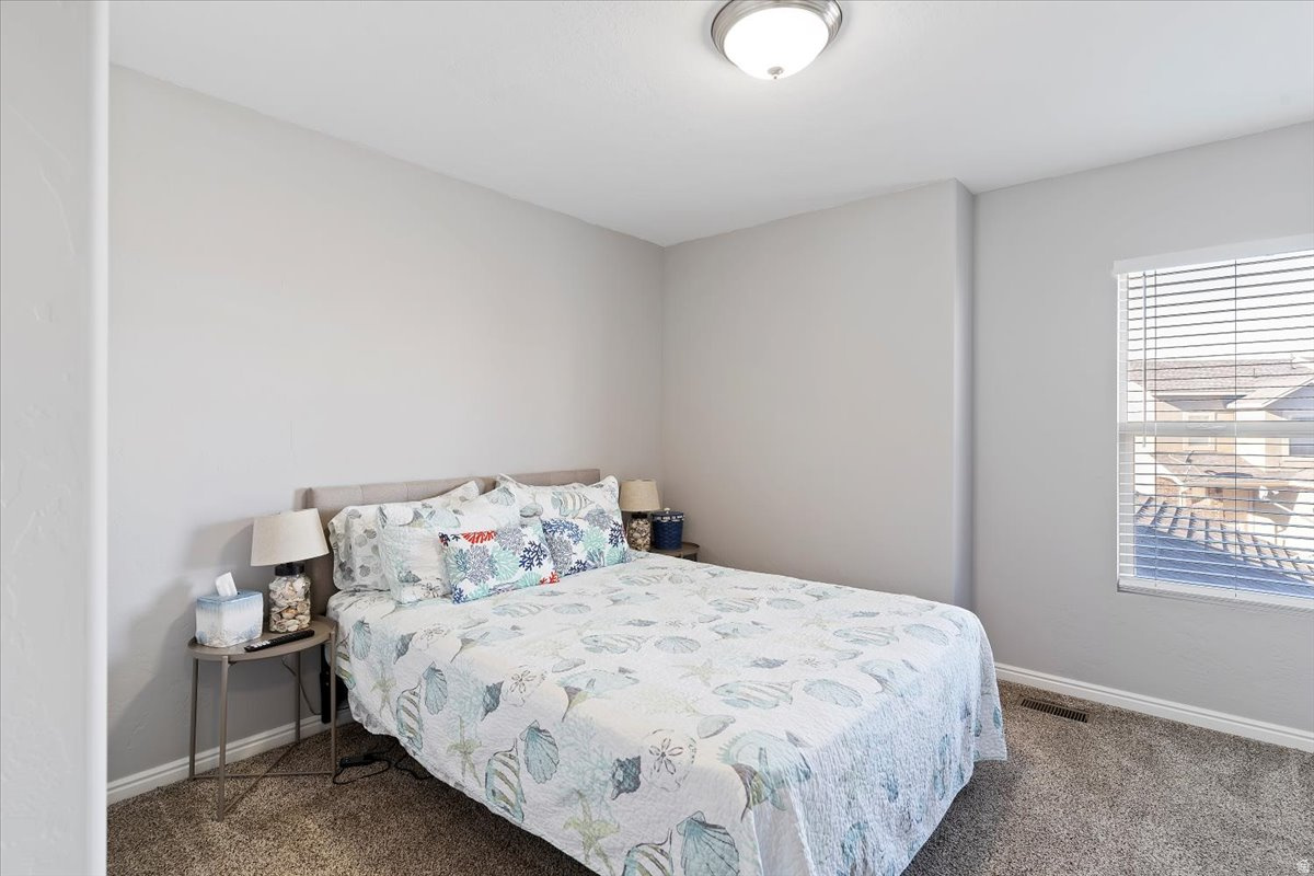 NEW TOWNE SQUARE - Residential