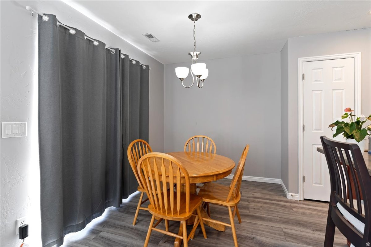 NEW TOWNE SQUARE - Residential