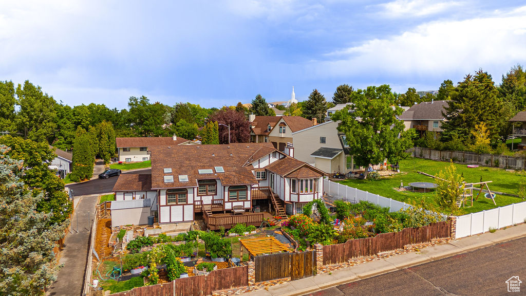 CRESVIEW PARK - Residential