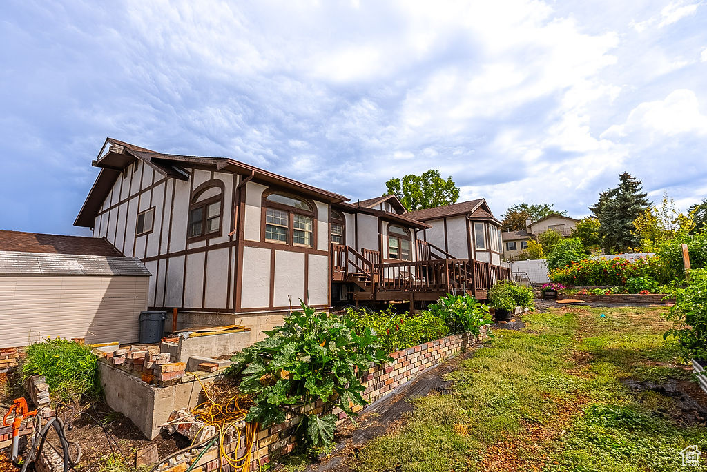CRESVIEW PARK - Residential