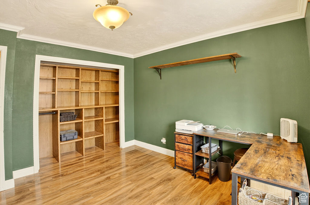 CRESVIEW PARK - Residential