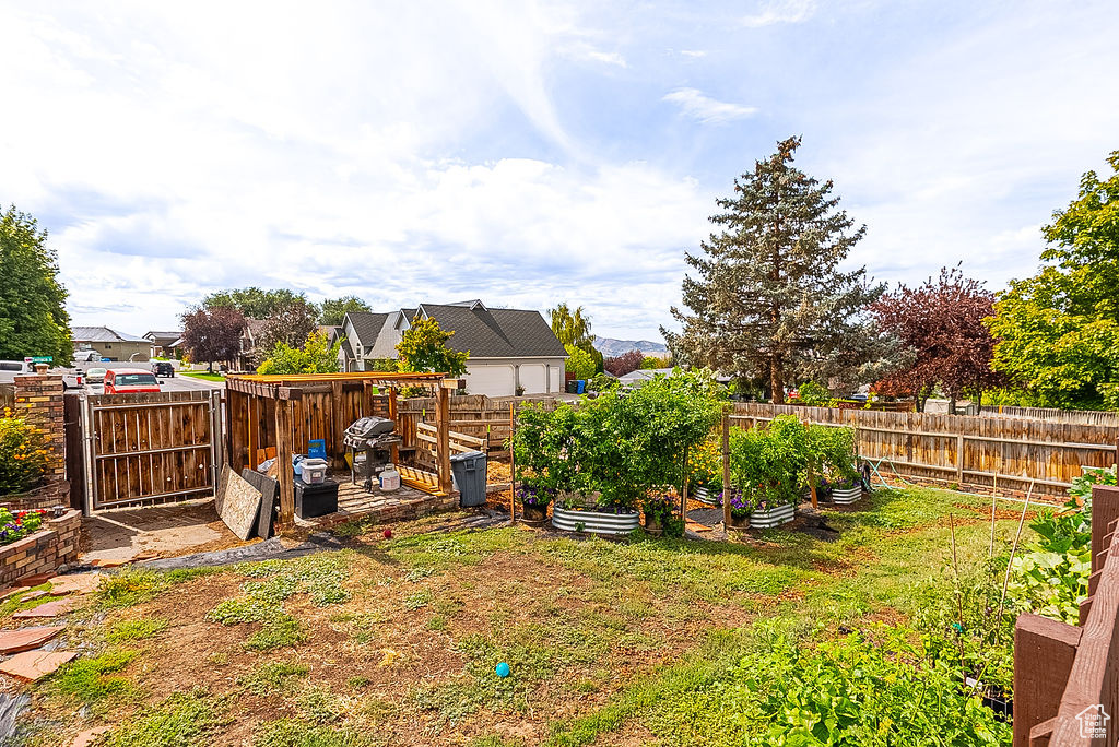 CRESVIEW PARK - Residential