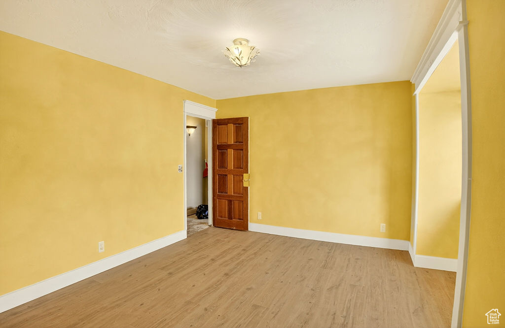 CRESVIEW PARK - Residential