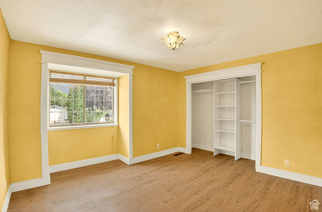 CRESVIEW PARK - Residential