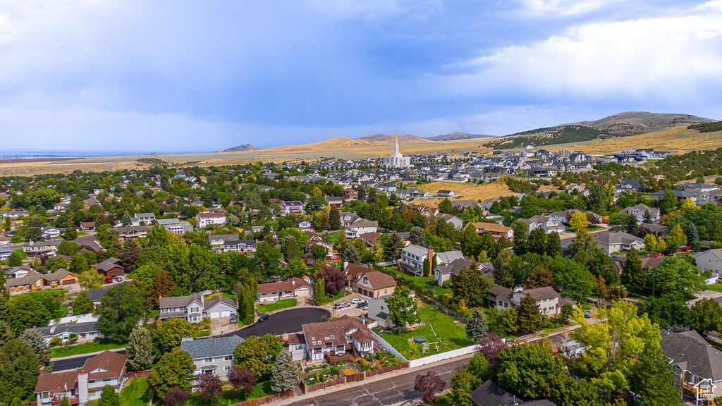 CRESVIEW PARK - Residential