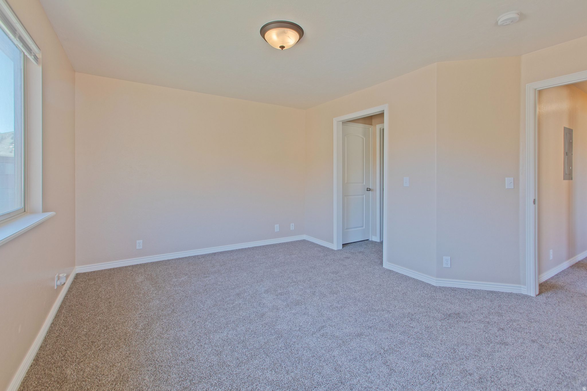 HUNTERS VILLAGE - Residential