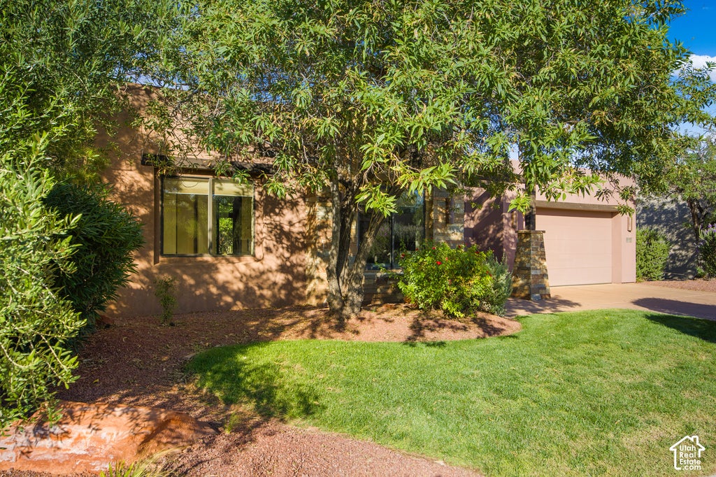 Photo of 4950 W BOULDER VW, Hurricane, UT 84737 (MLS # 2191039)
