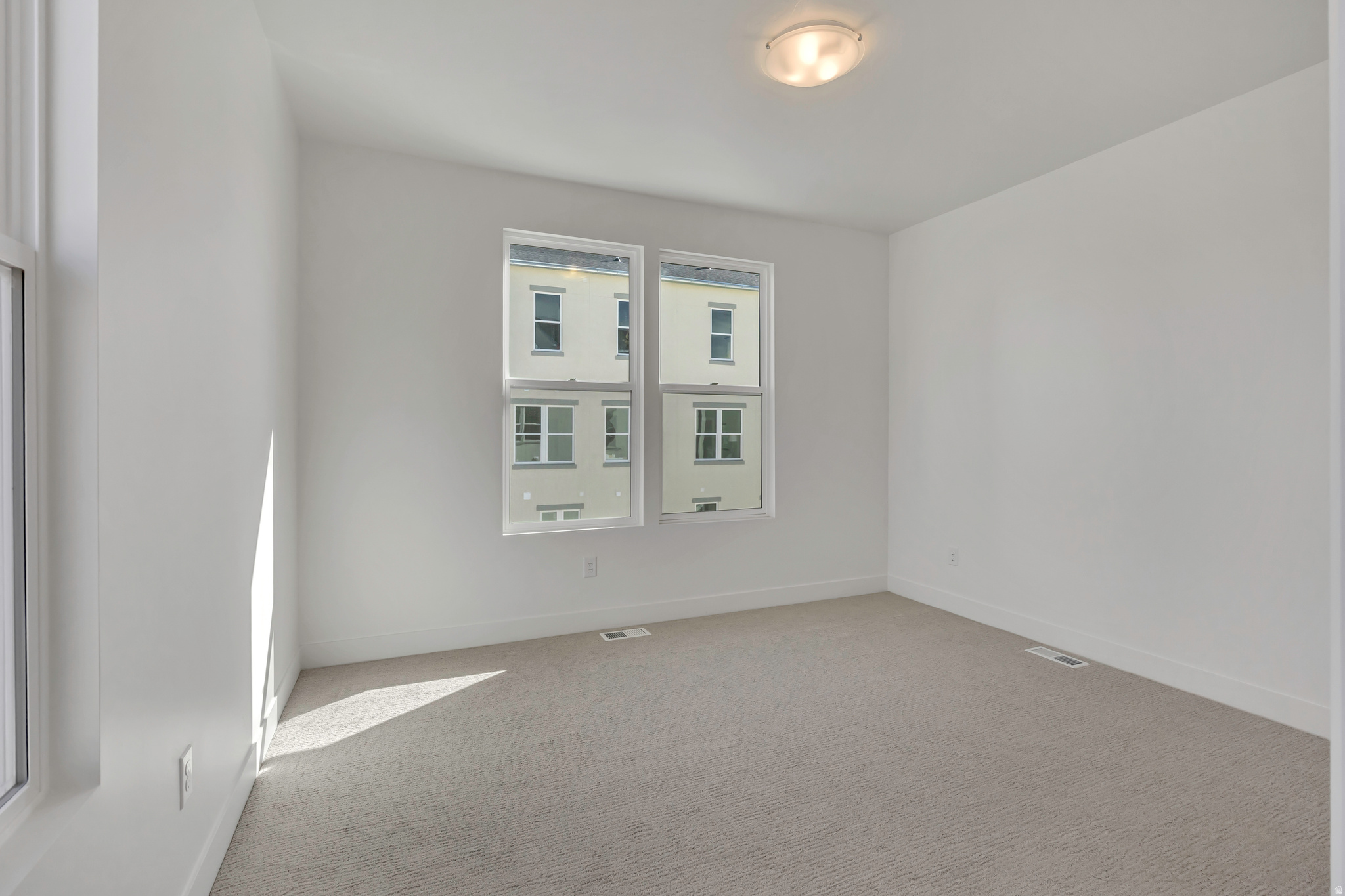 DOWNTOWN DAYBREAK - Residential