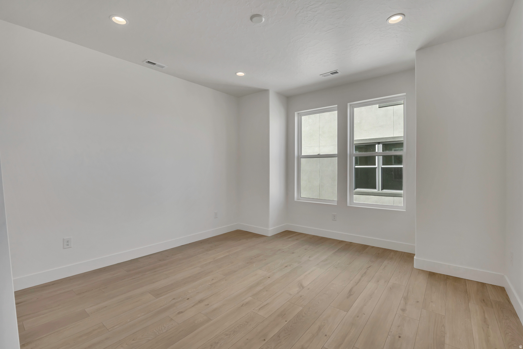 DOWNTOWN DAYBREAK - Residential