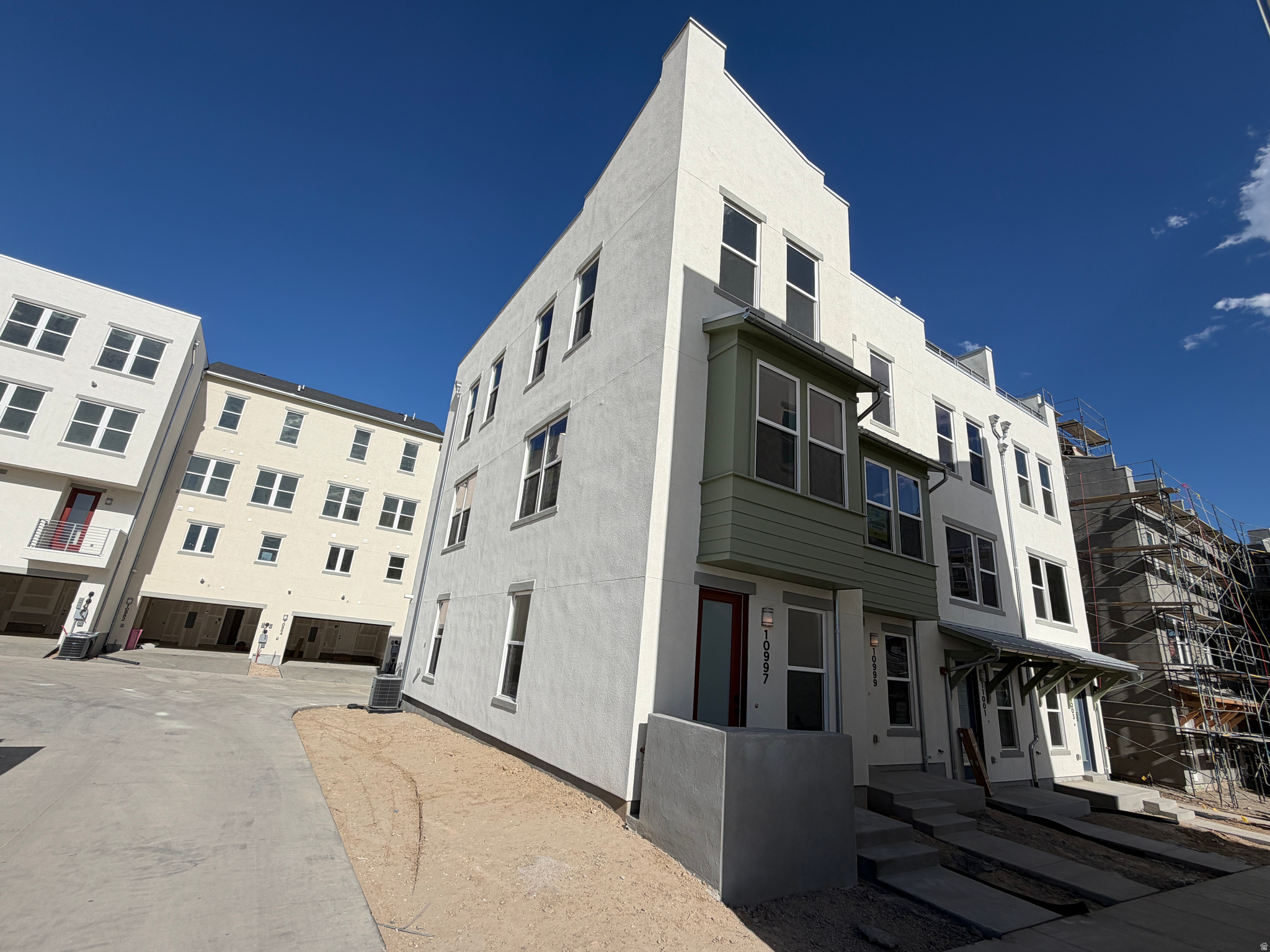 DOWNTOWN DAYBREAK - Residential