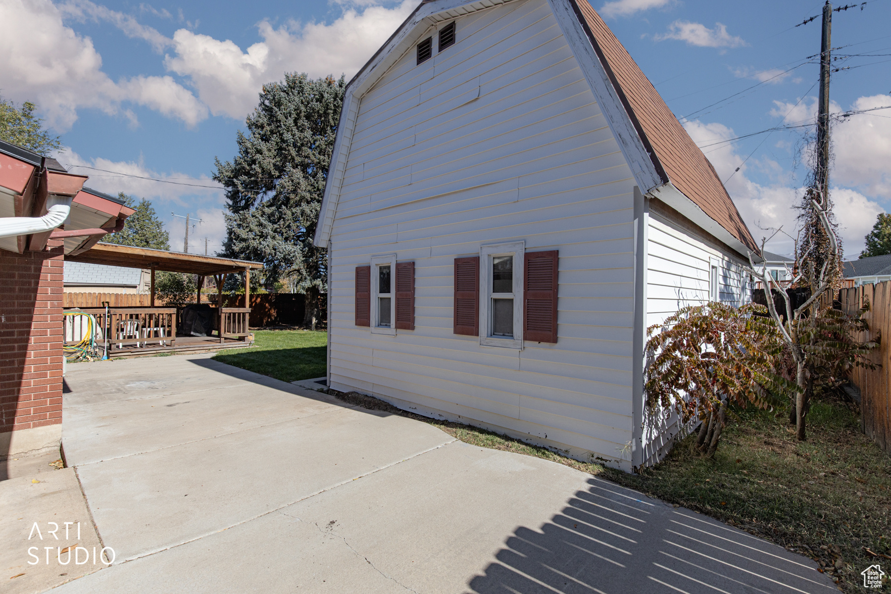 MARILYN ACRES - Residential