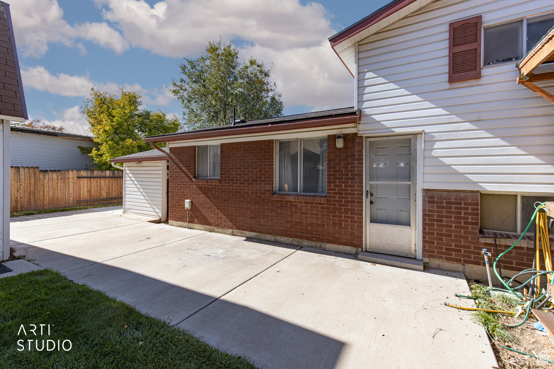 MARILYN ACRES - Residential