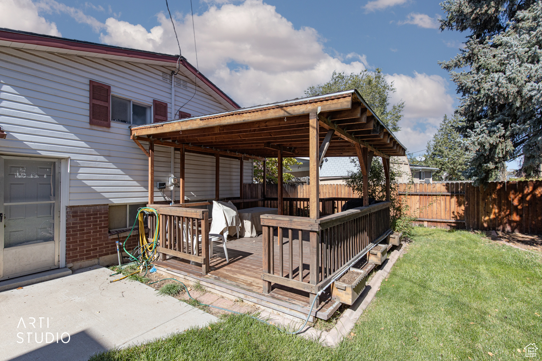 MARILYN ACRES - Residential