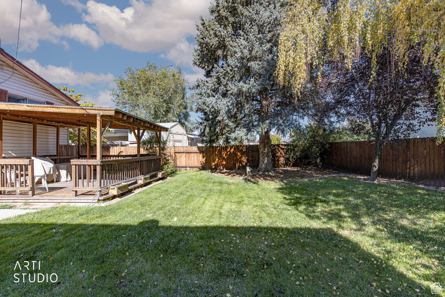 MARILYN ACRES - Residential