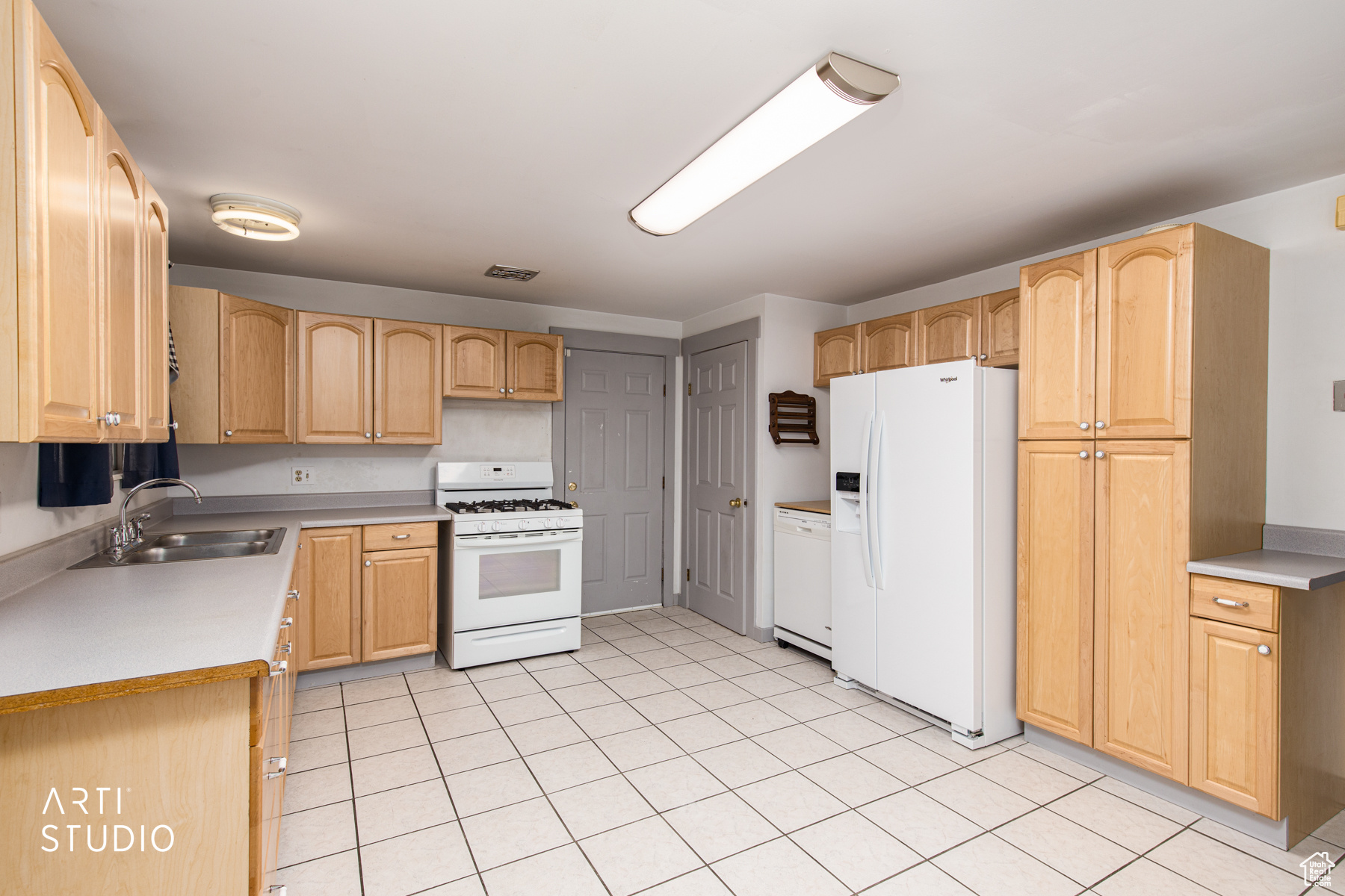 MARILYN ACRES - Residential