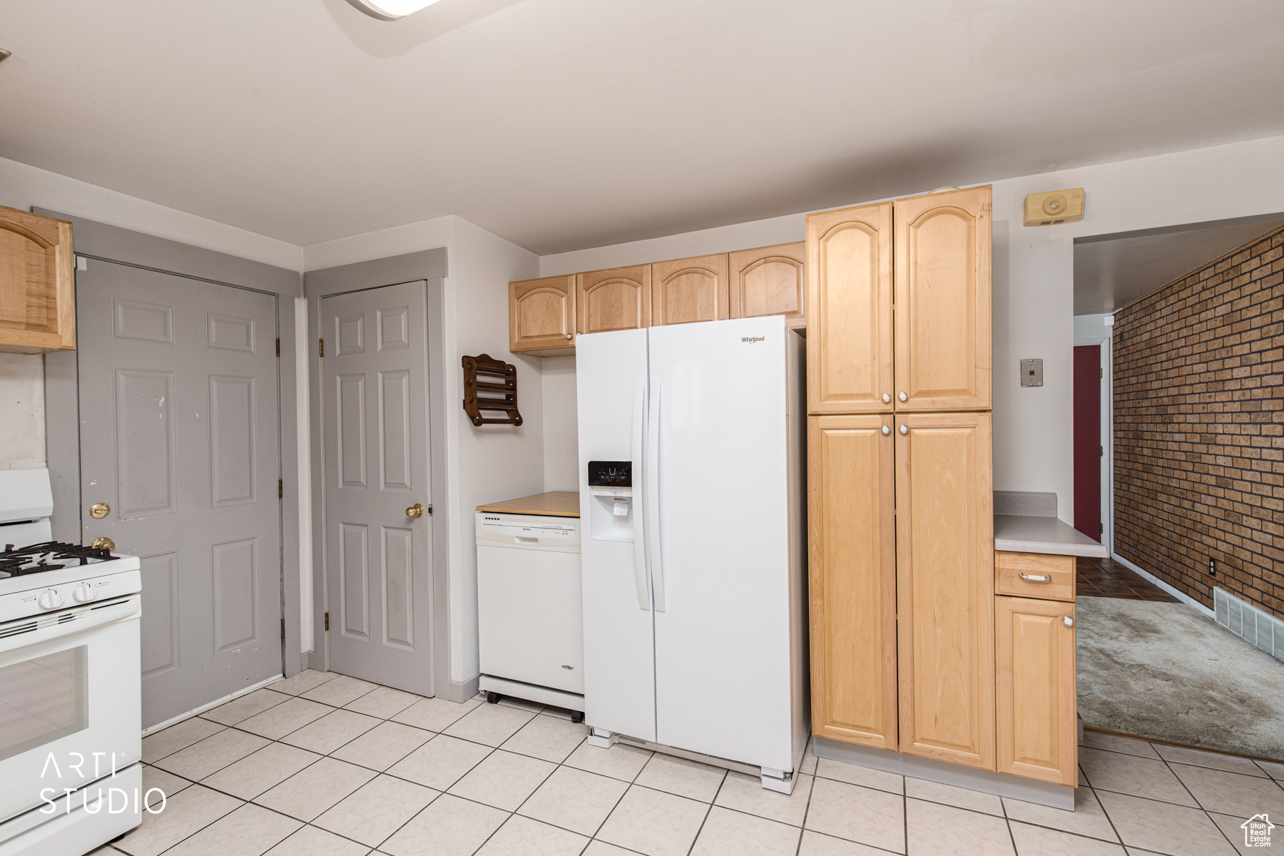 MARILYN ACRES - Residential