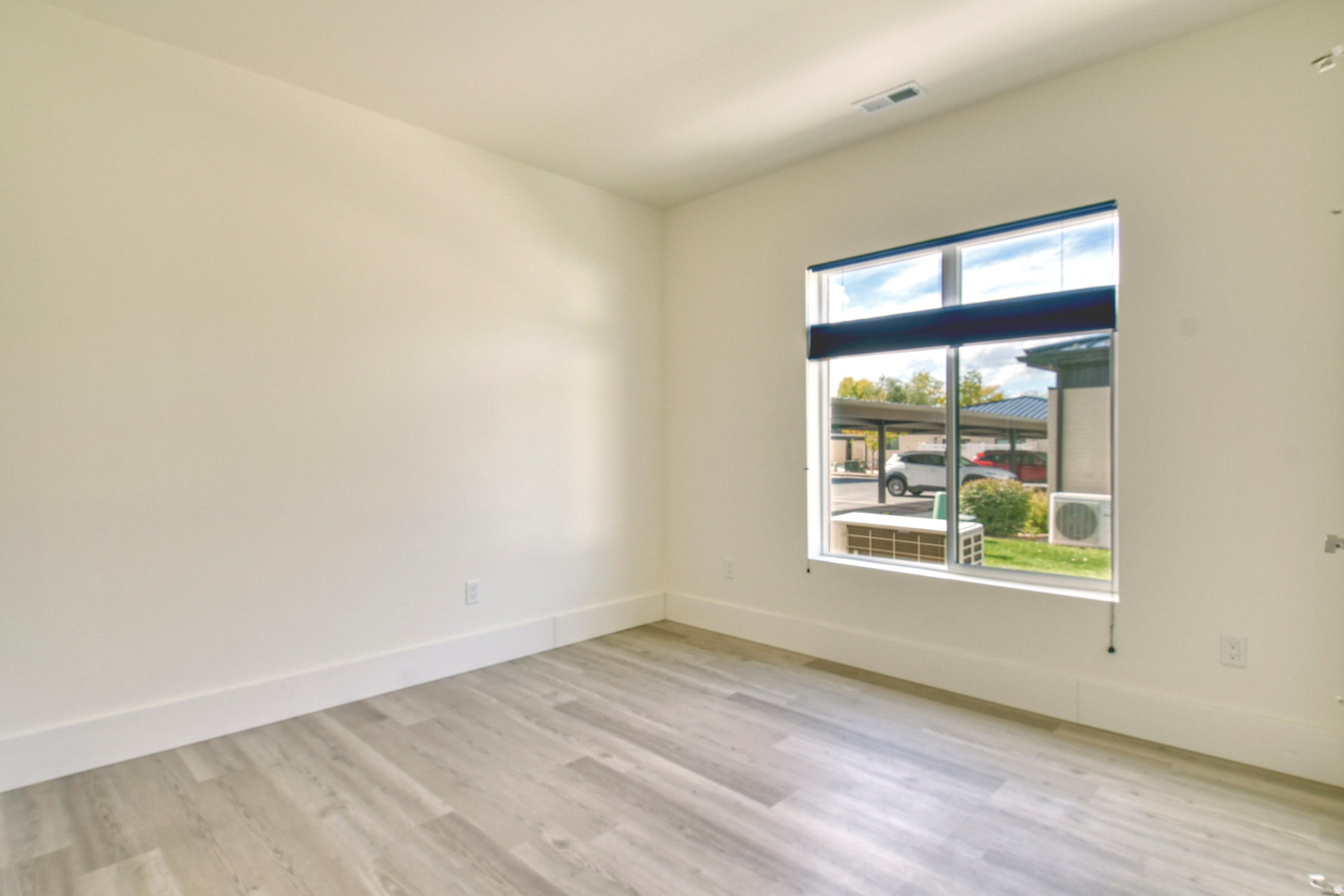 CAPRI PARK - Residential