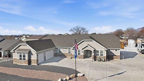 Tiny photo for 278 E LARSEN LN, Harrisville, UT 84404 (MLS # 2147339)
