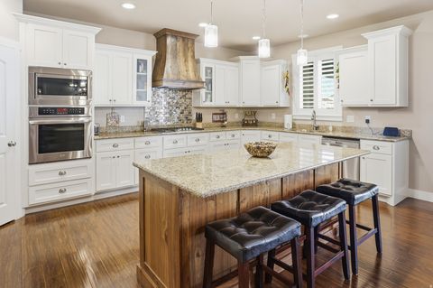 Tiny photo for 278 E LARSEN LN, Harrisville, UT 84404 (MLS # 2147339)