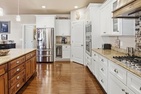 Tiny photo for 278 E LARSEN LN, Harrisville, UT 84404 (MLS # 2147339)