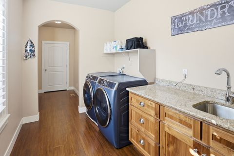 Tiny photo for 278 E LARSEN LN, Harrisville, UT 84404 (MLS # 2147339)