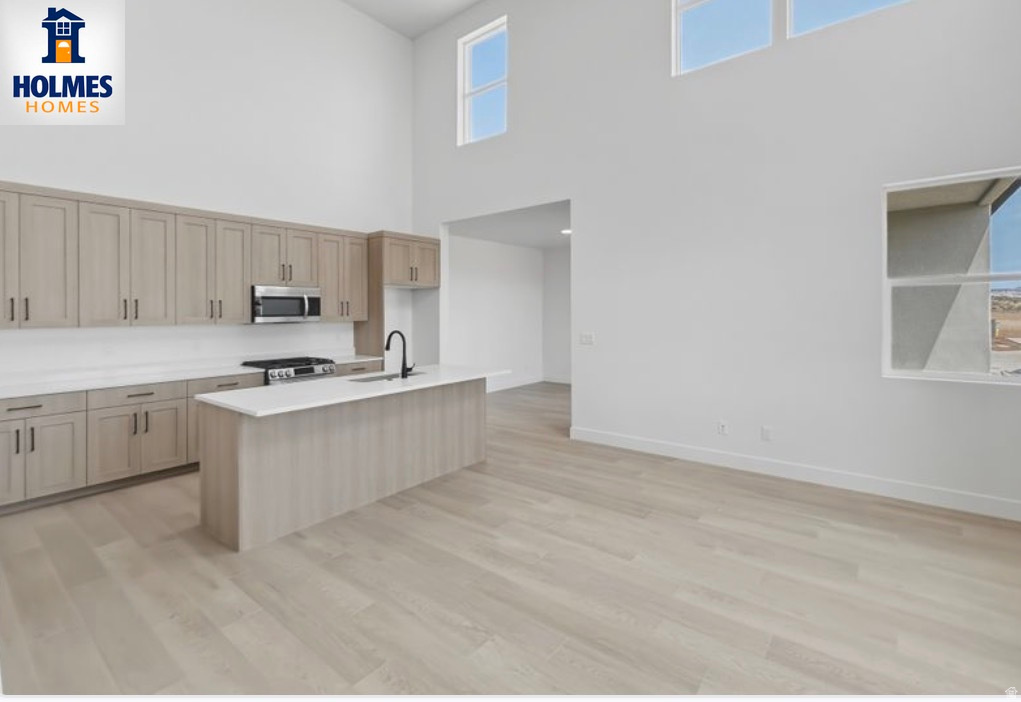 IRONWOOD FLATS - Residential