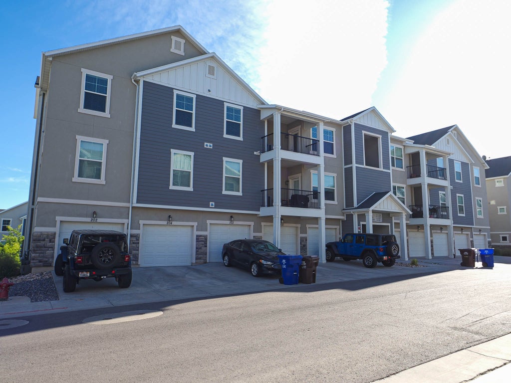 Photo of 14659 S BLOOM DR #L304, Herriman, UT 84096 (MLS # 2184873)