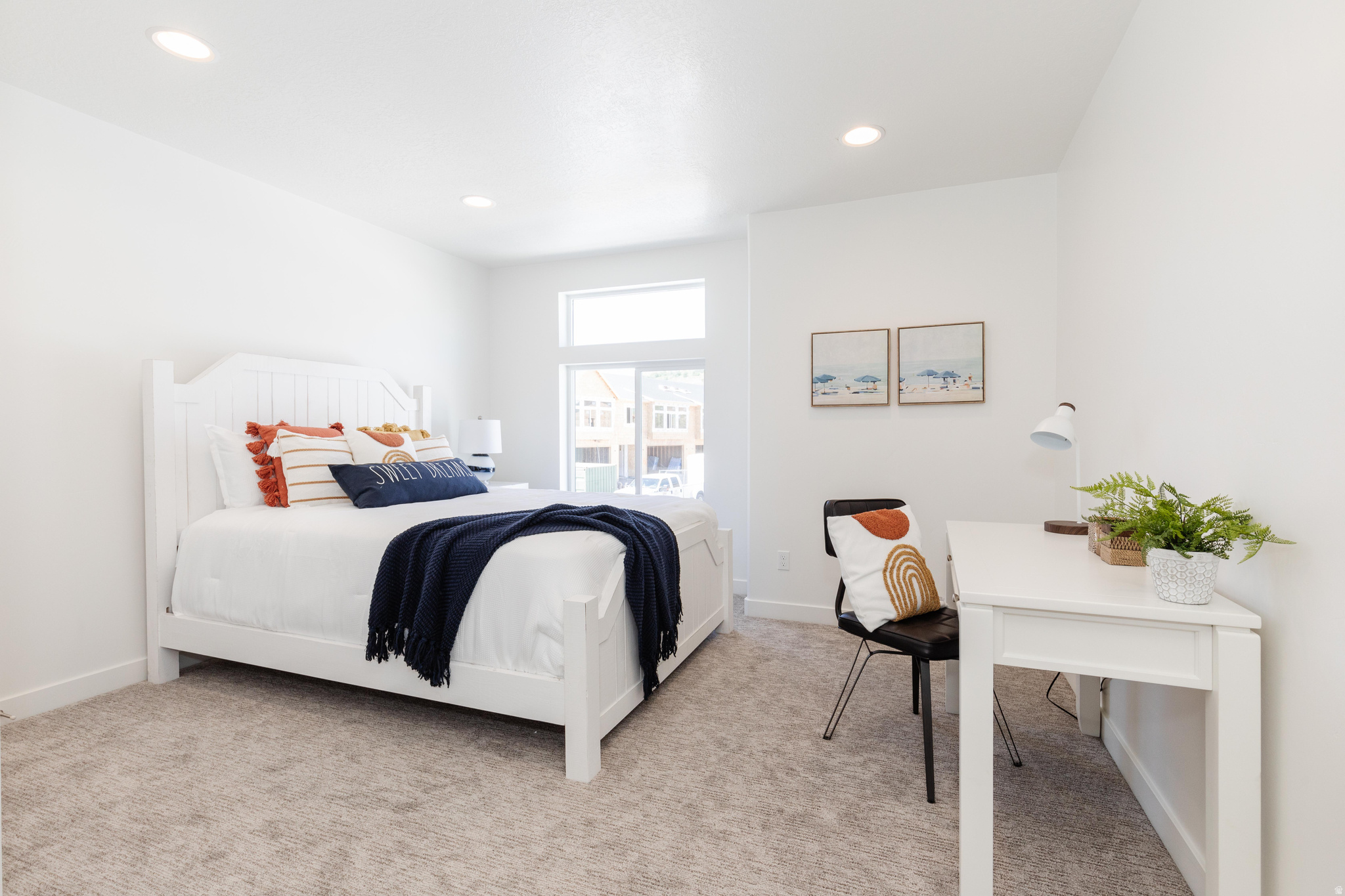 PARADISE PARKWAY - Residential