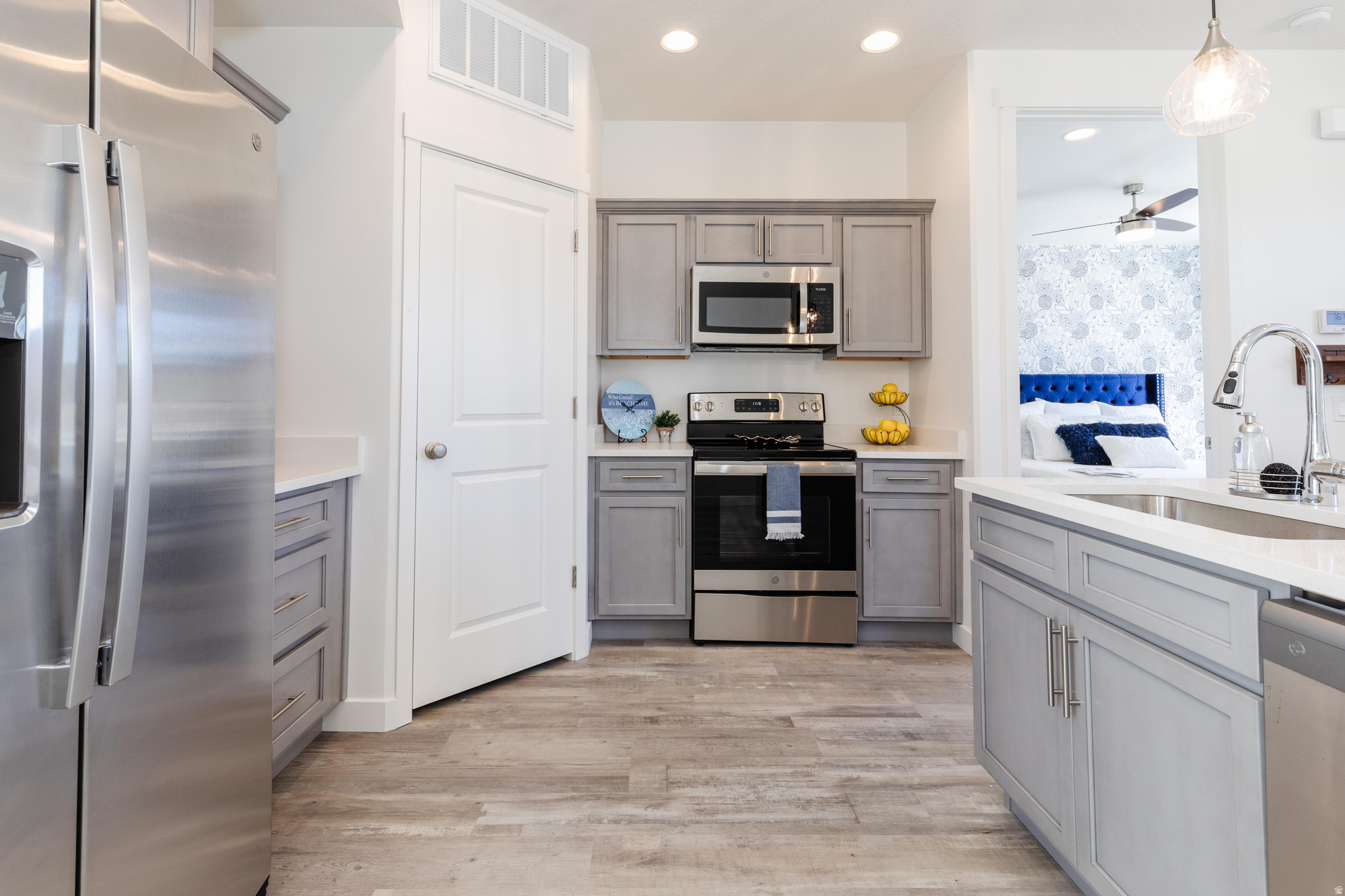 PARADISE PARKWAY - Residential