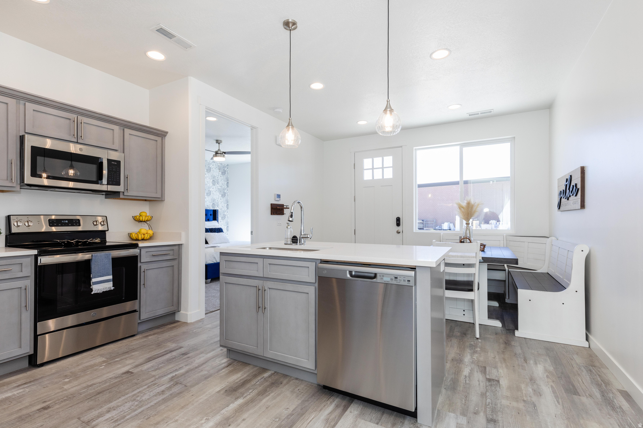 PARADISE PARKWAY - Residential