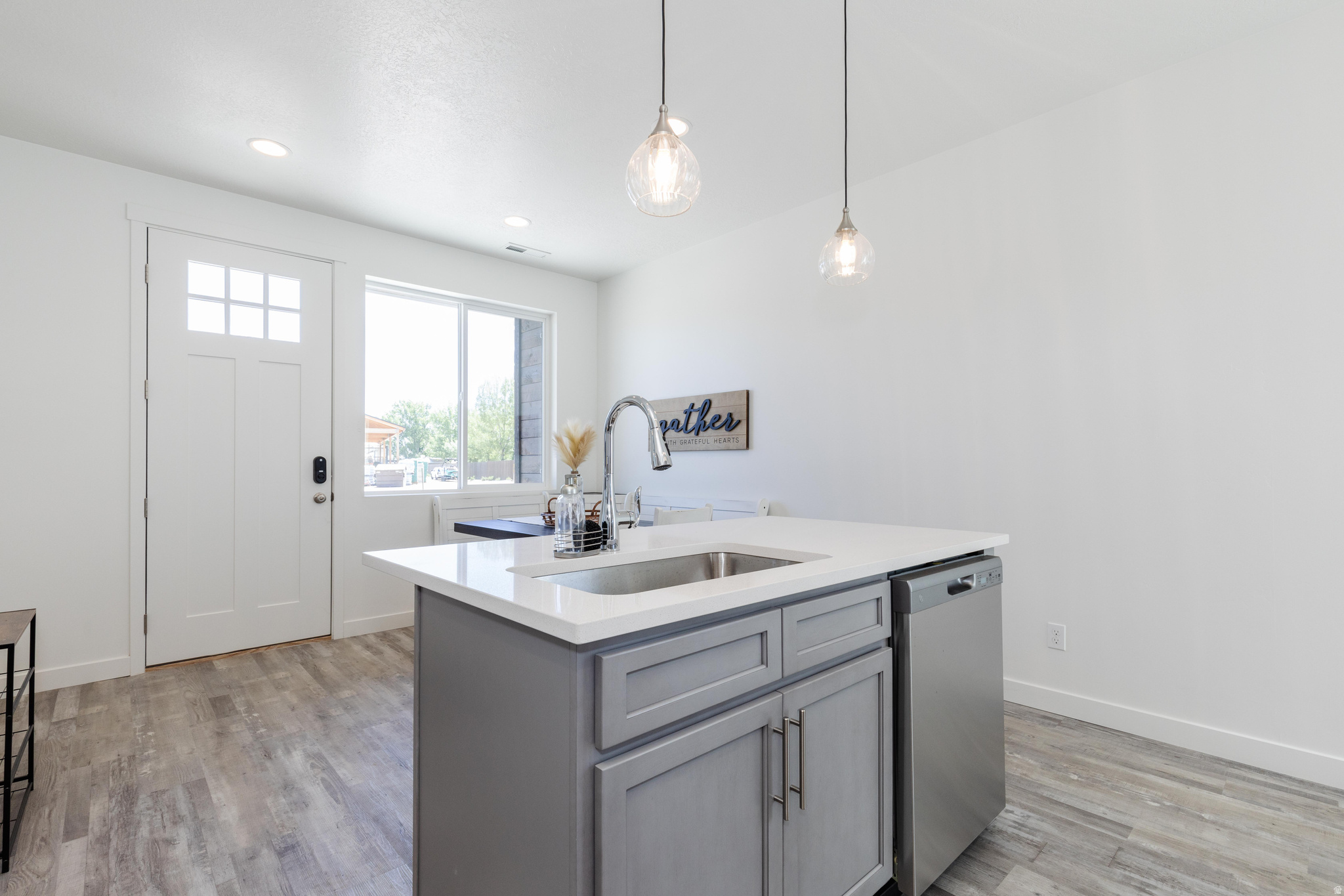 PARADISE PARKWAY - Residential