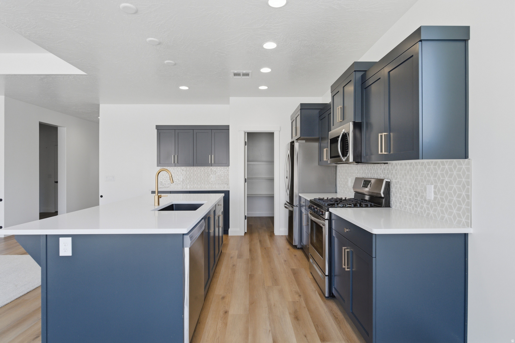 DESERT VISTA AT DESERT CANYONS PH 3 - Residential