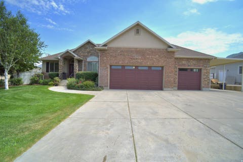 Tiny photo for 2320 E VIEW DR, South Weber, UT 84405 (MLS # 2172101)